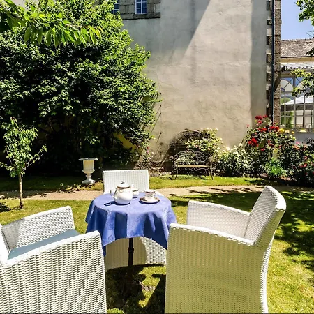 Logis L'europe Hotel